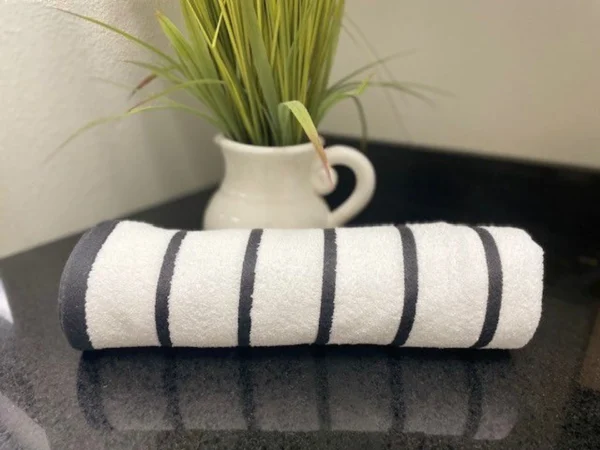 Oxford Premium Horizontal Stripe Towel USA